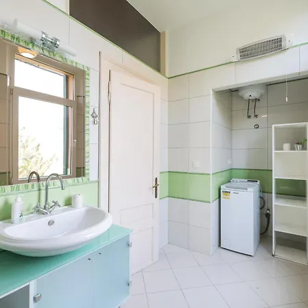 Beachfront Задар