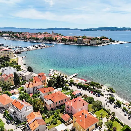 Апартаменты Beachfront