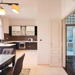 Beachfront Apartman Zára
