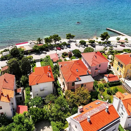 Apartment Beachfront Zadar